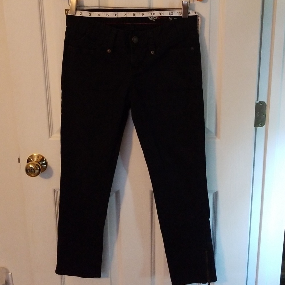 Amazing GAP ankle jeans